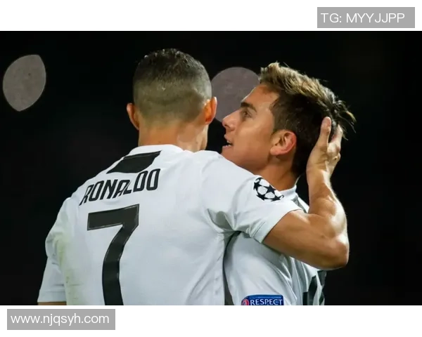 廷贝尔：埃泽的体现不是偶然，咱们都知道他有这样的才能